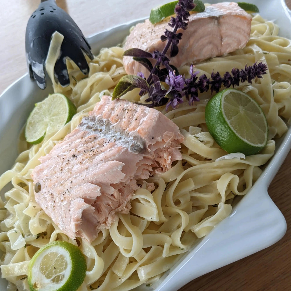 
                  
                    2024er Roter Riesling Feinherb
                  
                