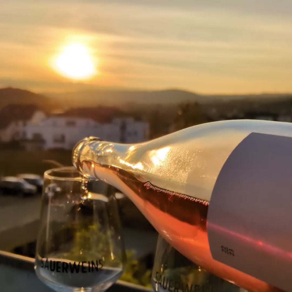 
                  
                    Video in der Galerie ansehen und abspielen, Rosé Sekt Trocken
                  
                